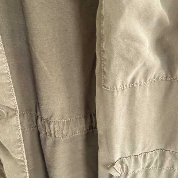 Army green coloured long vest - Picture 4 of 4